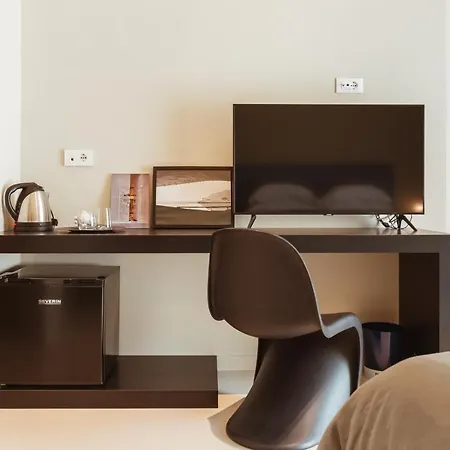 Mpiut Luxury - Housea Pensionat